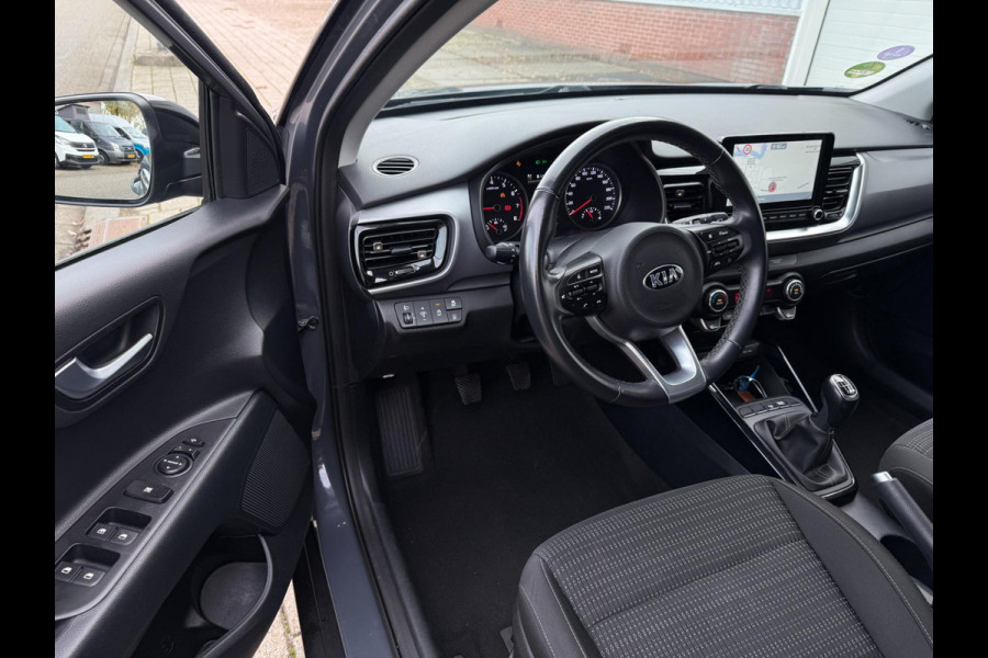 Kia Stonic 1.0 T-GDi MHEV HYBRIDE 2021 DynamicPlusLine CARPLAY LED NAP LUX