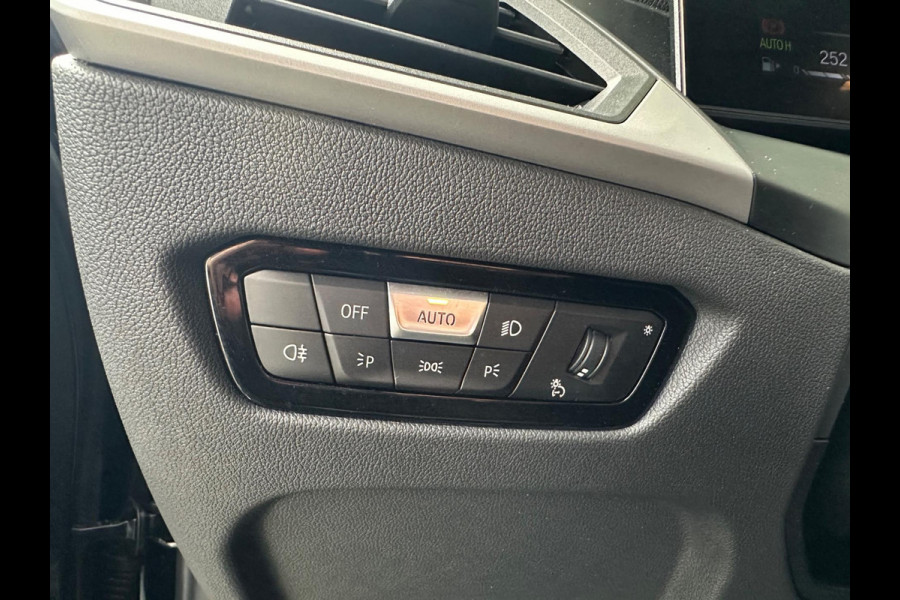 BMW 3 Serie Touring 318i M-Sport 291PK 340i Uitgevoerd Automaat|Navi|Adaptive Cruise