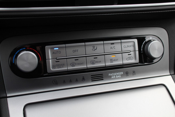 Hyundai Kona EV Premium 64 kWh / Camera / Leder / Head-up / 18'' / Navigatie / Stuur+Stoelverwarming / Keyless / KRELL Audio / DAB / ACC