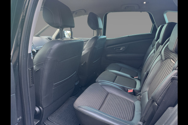 Renault Scénic 1.3 TCe Intens / Camera / Head-up / Navigatie / Half leder / 20'' / Dodehoek / DAB / Cruise Control