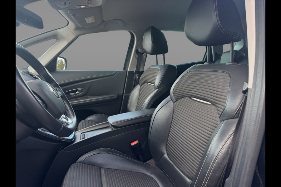 Renault Scénic 1.3 TCe Intens / Camera / Head-up / Navigatie / Half leder / 20'' / Dodehoek / DAB / Cruise Control