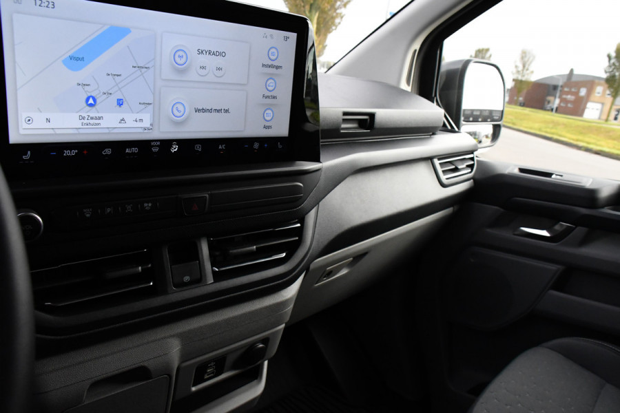 Ford E-Transit Cust. 340 L2H1 Limited 65 kWh DEMO, Virtual, Adaptieve Cruise, Camera, Carplay, Stoelverwarming, LED, 218pk, NAVI, Uniek!