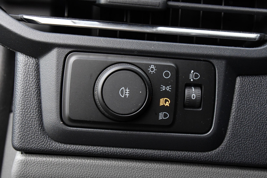 Ford E-Transit Cust. 340 L2H1 Limited 65 kWh DEMO, Virtual, Adaptieve Cruise, Camera, Carplay, Stoelverwarming, LED, 218pk, NAVI, Uniek!