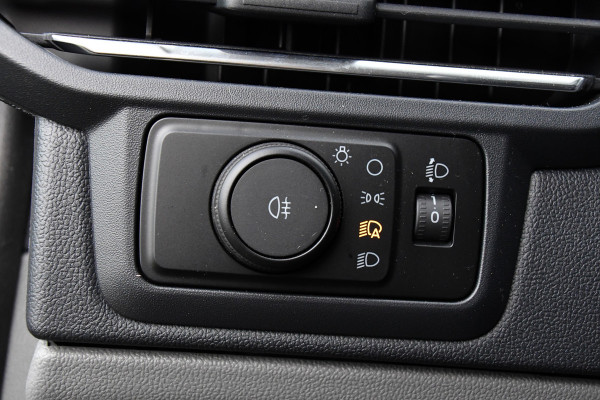 Ford E-Transit Cust. 340 L2H1 Limited 65 kWh DEMO, Virtual, Adaptieve Cruise, Camera, Carplay, Stoelverwarming, LED, 218pk, NAVI, Uniek!