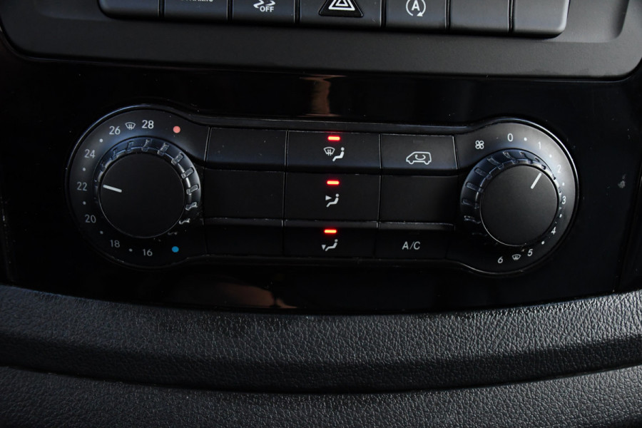Mercedes-Benz Vito 119 CDI L2 AMG Edition Adaptieve Cruise, Camera, Carplay, LED, Stoelverwarming, Leder, Trekhaak, Multimedia, Uniek!