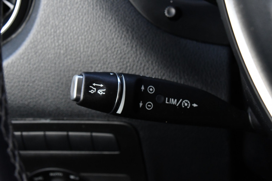 Mercedes-Benz Vito 119 CDI L2 AMG Edition Adaptieve Cruise, Camera, Carplay, LED, Stoelverwarming, Leder, Trekhaak, Multimedia, Uniek!