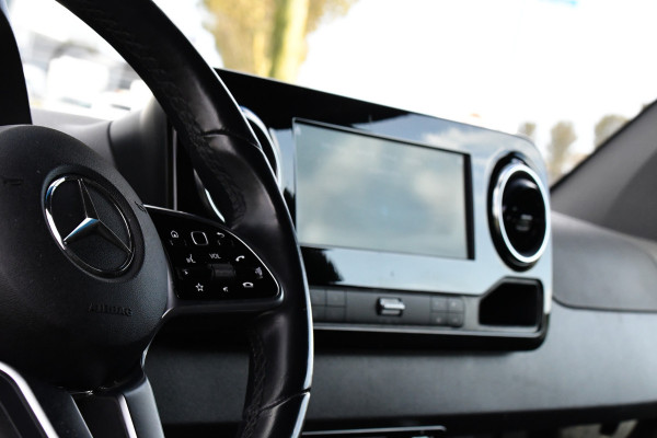 Mercedes-Benz Sprinter 317 1.9 CDI L3H2 RWD Black Edition Adaptieve Cruise, Camera, Carplay, 10,5'' Mbux, LED, Leder, Stoelverwarming, Dodehoek, NAVI, Uniek!