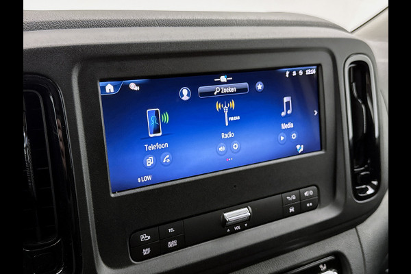 Mercedes-Benz Vito 116 CDI L2 Pro Led voor + achter Parkeerpakket Achterklep Trekhaak Achteruitrijcamera Apple Carplay/Android Auto Betimmering Cru