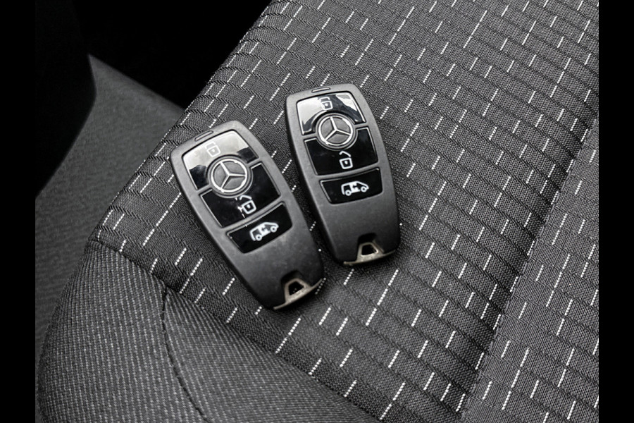 Mercedes-Benz Vito 116 CDI L2 Pro Led voor + achter Parkeerpakket Achterklep Trekhaak Achteruitrijcamera Apple Carplay/Android Auto Betimmering Cru