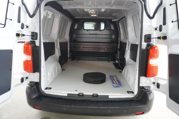 Peugeot e-Expert EV L2 75 kWh Elektrisch Automaat nr. V216 | Airco | Cruise | Navi | Camera | Snellader