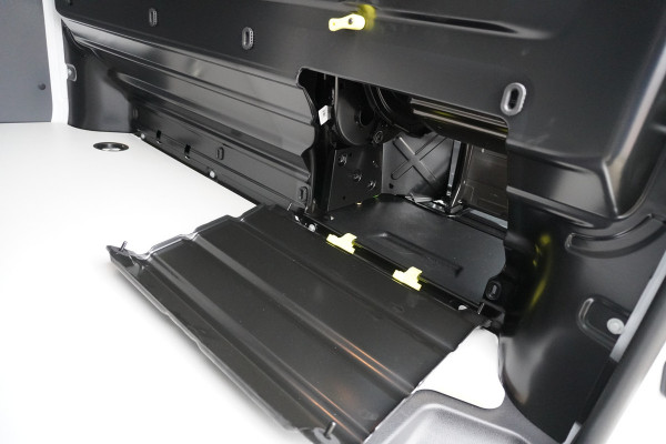 Peugeot e-Expert EV L2 75 kWh Elektrisch Automaat nr. V216 | Airco | Cruise | Navi | Camera | Snellader