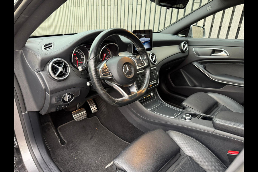Mercedes-Benz CLA-Klasse Shooting Brake 200 d AMG Line - Panoramadak
