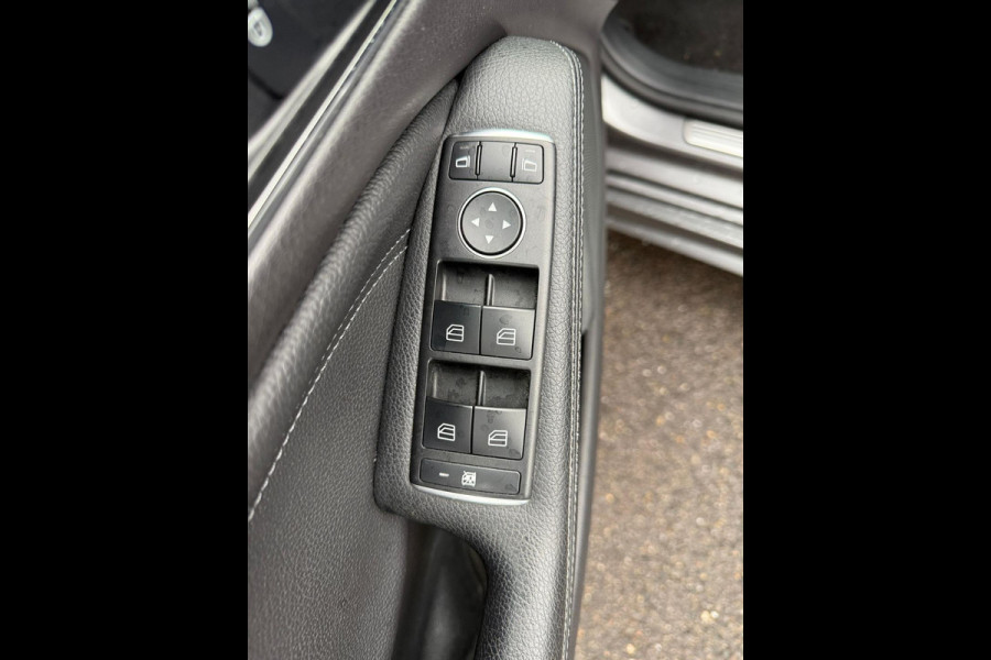 Mercedes-Benz CLA-Klasse Shooting Brake 200 d AMG Line - Panoramadak