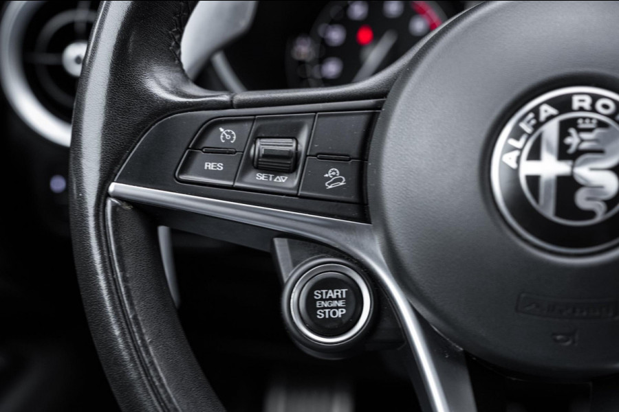 Alfa Romeo Stelvio 2.0 T AWD Super First Edition 280 PK Leder Camera Keyless Stoel/Stuurverw. Elek Klep 20''