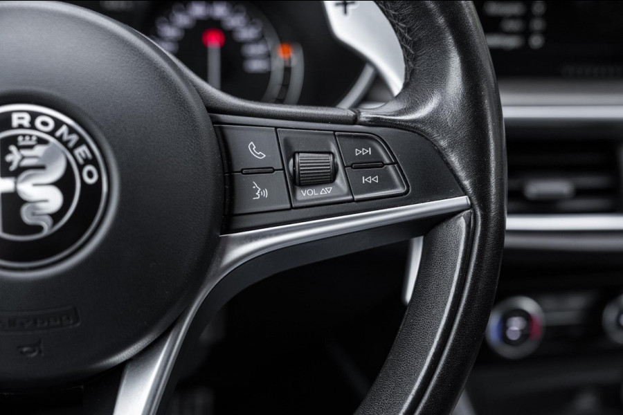 Alfa Romeo Stelvio 2.0 T AWD Super First Edition 280 PK Leder Camera Keyless Stoel/Stuurverw. Elek Klep 20''