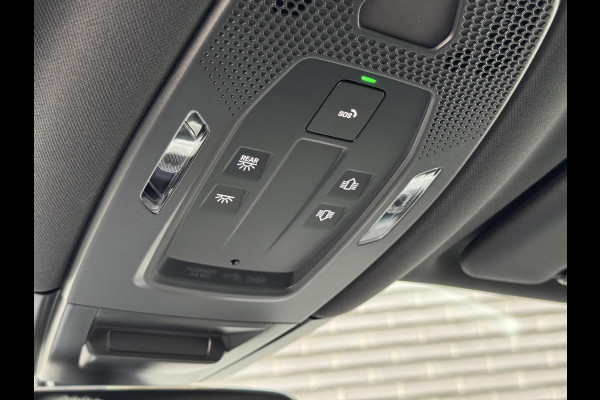 Porsche Cayenne Coupé 3.0 E-Hybrid / Fabrieksgarantie / Matrix Koplampen / 4 Wielbesturing / Chrono Pakket / Leder / Adaptieve Cruise Control / 21 Inch / Trekhaak / Bose / Stoelverwarming voor+achter / Panoramadak / Luchtvering