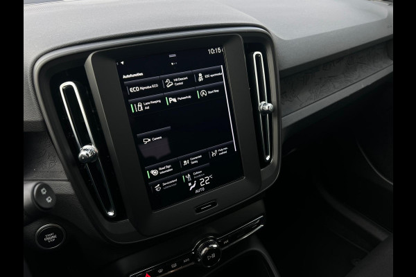 Volvo XC40 1.5 T2 Momentum Core NL AUTO | DEALER ONDERH | WEGKLAPBARE TREKHAAK | CAMERA | CARPLAY |