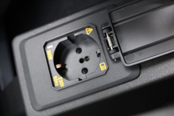 Volkswagen Caddy Cargo 2.0 TDI 122pk DSG7 - Carplay - Adaptive Cruise - Trekhaak - Navigatie - Dig. cockpit - Ergocomfort stoel - Stoelverwarming - Rij