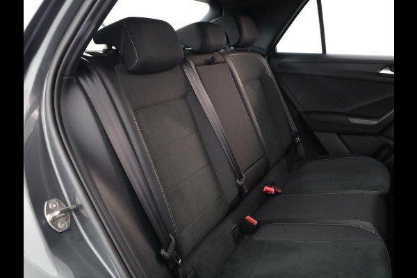 Volkswagen T-Roc 1.5 TSI R-Line 150 PK DSG | Navigatie | Trekhaak afneembaar | ErgoActive Stoel Pakket | Parkeercamera |