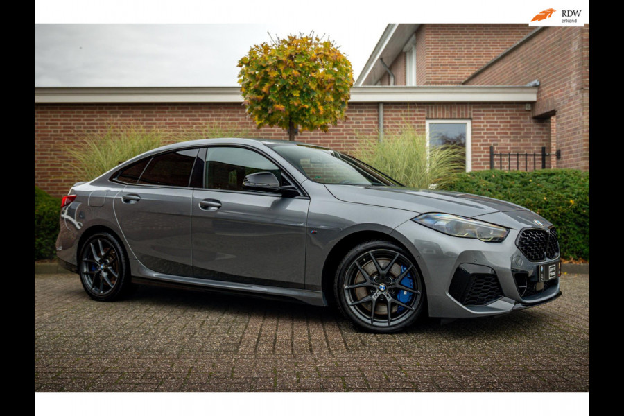 BMW 2 Serie Gran Coupé M235i xDrive Executive 306 PK 1e Eig Dealer o.h Camera Leder LED 18''
