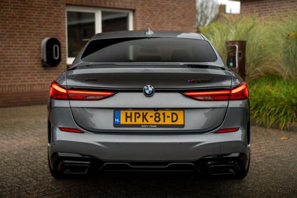 BMW 2 Serie Gran Coupé M235i xDrive Executive 306 PK 1e Eig Dealer o.h Camera Leder LED 18''