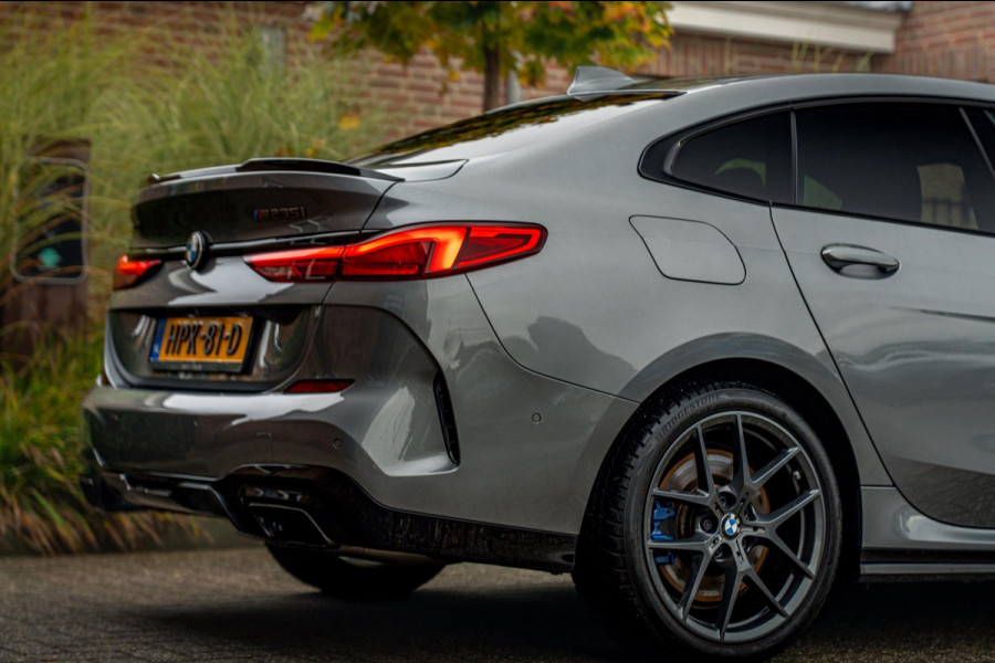 BMW 2 Serie Gran Coupé M235i xDrive Executive 306 PK 1e Eig Dealer o.h Camera Leder LED 18''