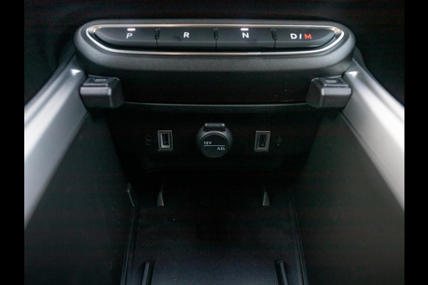 Jeep Avenger 1.2 e-Hybrid Summit | Uit voorraad leverbaar | Winter Pack | Infotaiment&Convenience Pack | Bicolore