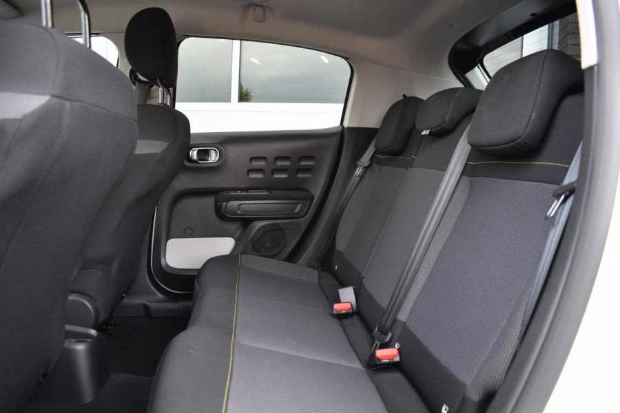 Citroën C3 1.2 PureTech S&S 110 PK Aut. Shine | Panodak | Carplay | Stoelverw. | Incl. garantie