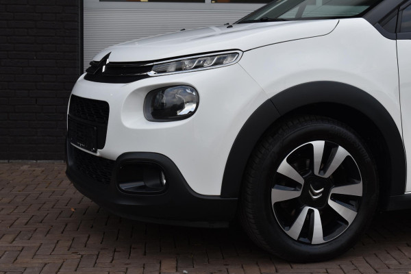 Citroën C3 1.2 PureTech S&S 110 PK Aut. Shine | Panodak | Carplay | Stoelverw. | Incl. garantie