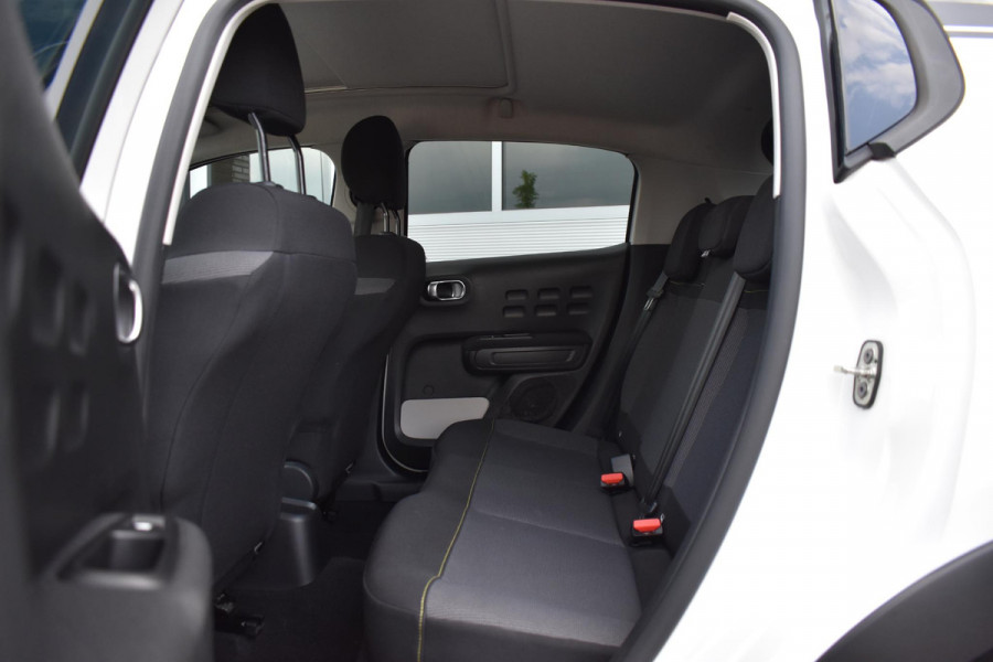 Citroën C3 1.2 PureTech S&S 110 PK Aut. Shine | Panodak | Carplay | Stoelverw. | Incl. garantie