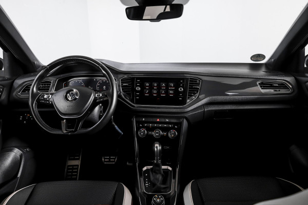 Volkswagen T-Roc 2.0 TSI 190 PK 4Motion Sport - Automaat Orig. NL | S/K-Panodak | Adapt. Cruise | Stoelverw. | PDC | NAV + App. Connect | ECC | Afn. Trekhaak | DAB | LM 17" |