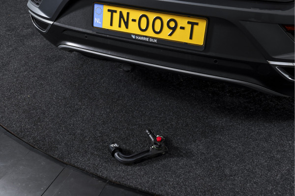 Volkswagen T-Roc 2.0 TSI 190 PK 4Motion Sport - Automaat Orig. NL | S/K-Panodak | Adapt. Cruise | Stoelverw. | PDC | NAV + App. Connect | ECC | Afn. Trekhaak | DAB | LM 17" |