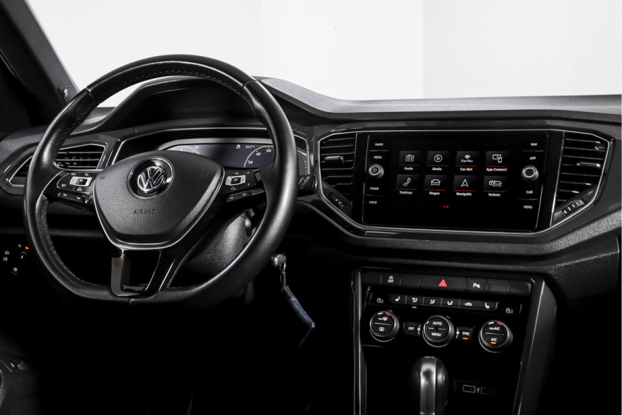 Volkswagen T-Roc 2.0 TSI 190 PK 4Motion Sport - Automaat Orig. NL | S/K-Panodak | Adapt. Cruise | Stoelverw. | PDC | NAV + App. Connect | ECC | Afn. Trekhaak | DAB | LM 17" |