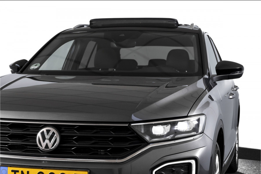 Volkswagen T-Roc 2.0 TSI 190 PK 4Motion Sport - Automaat Orig. NL | S/K-Panodak | Adapt. Cruise | Stoelverw. | PDC | NAV + App. Connect | ECC | Afn. Trekhaak | DAB | LM 17" |