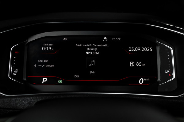 Volkswagen T-Roc 2.0 TSI 190 PK 4Motion Sport - Automaat Orig. NL | S/K-Panodak | Adapt. Cruise | Stoelverw. | PDC | NAV + App. Connect | ECC | Afn. Trekhaak | DAB | LM 17" |