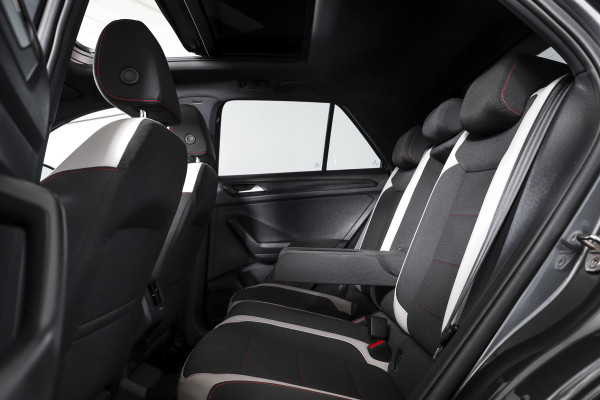 Volkswagen T-Roc 2.0 TSI 190 PK 4Motion Sport - Automaat Orig. NL | S/K-Panodak | Adapt. Cruise | Stoelverw. | PDC | NAV + App. Connect | ECC | Afn. Trekhaak | DAB | LM 17" |