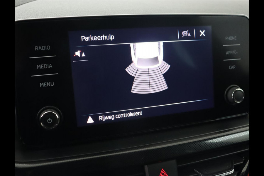 Škoda SCALA 1.0 TSI Sport | Carplay | Sportstoelen | Climate control | Parkeerhulp | Cruise control | Full LED | Bluetooth | DAB