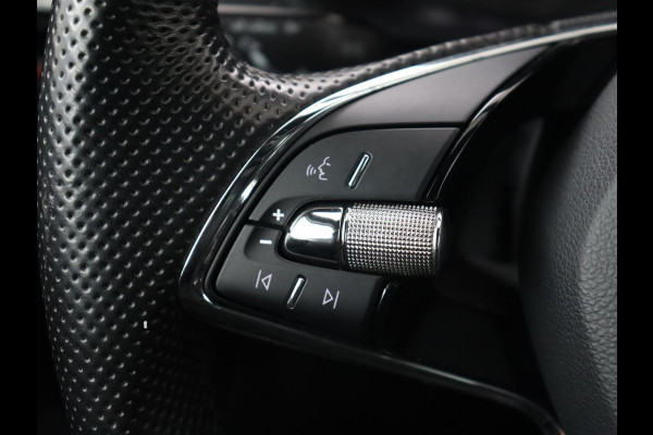 Škoda SCALA 1.0 TSI Sport | Carplay | Sportstoelen | Climate control | Parkeerhulp | Cruise control | Full LED | Bluetooth | DAB