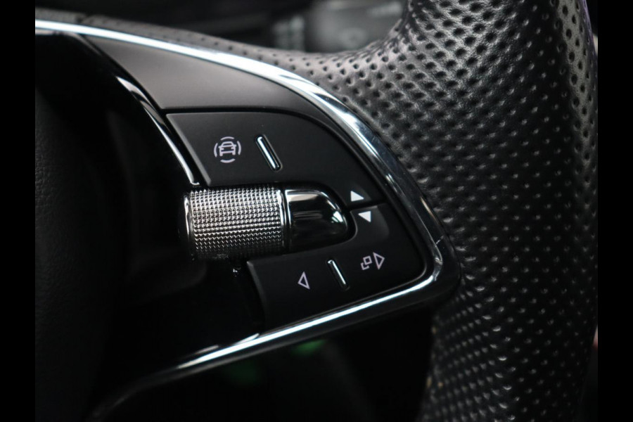 Škoda SCALA 1.0 TSI Sport | Carplay | Sportstoelen | Climate control | Parkeerhulp | Cruise control | Full LED | Bluetooth | DAB