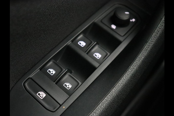 Škoda SCALA 1.0 TSI Sport | Carplay | Sportstoelen | Climate control | Parkeerhulp | Cruise control | Full LED | Bluetooth | DAB