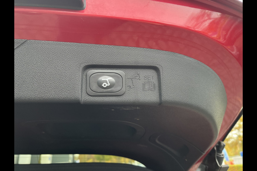 Ford Puma 1.0 EcoBoost Hybrid ST-Line X 125pk/92kW Automaat | Full Options | Panodak | Driver Assistance Pack | 19 inch | Elek. achterklep | Keyless | etc. etc.