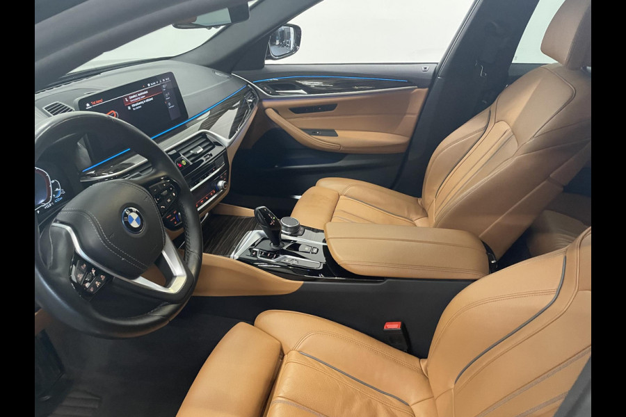 BMW 5 Serie Touring 530e Business Edition Plus 292 PK Aut. Leder Navi Carplay Cruise Control Full LED PDC VA + Camera