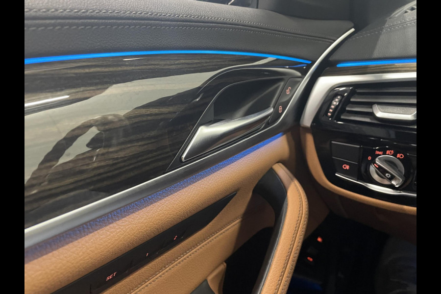 BMW 5 Serie Touring 530e Business Edition Plus 292 PK Aut. Leder Navi Carplay Cruise Control Full LED PDC VA + Camera