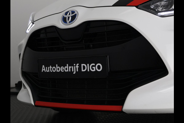 Toyota Yaris 1.5 Hybrid Dynamic Sport GRMN Pack | Navigatie | Dealer onderhouden | Apple Carplay & AndroidAUTO | Camera |