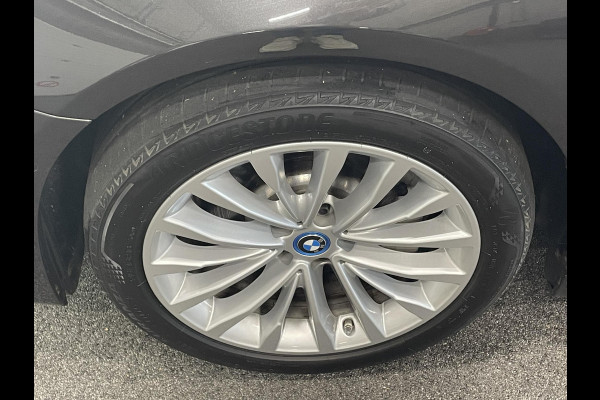 BMW 5 Serie Touring 530e Business Edition Plus 292 PK Aut. Leder Navi Carplay Cruise Control Full LED PDC VA + Camera