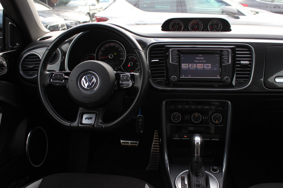Volkswagen Beetle 2.0 TSI Dune / Schuifdak / Camera / Xenon / Navigatie / 20'' / Stoelverwarming / DAB / Stoelverwarming / Cruise Control