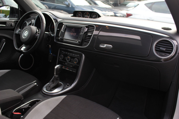 Volkswagen Beetle 2.0 TSI Dune / Schuifdak / Camera / Xenon / Navigatie / 20'' / Stoelverwarming / DAB / Stoelverwarming / Cruise Control