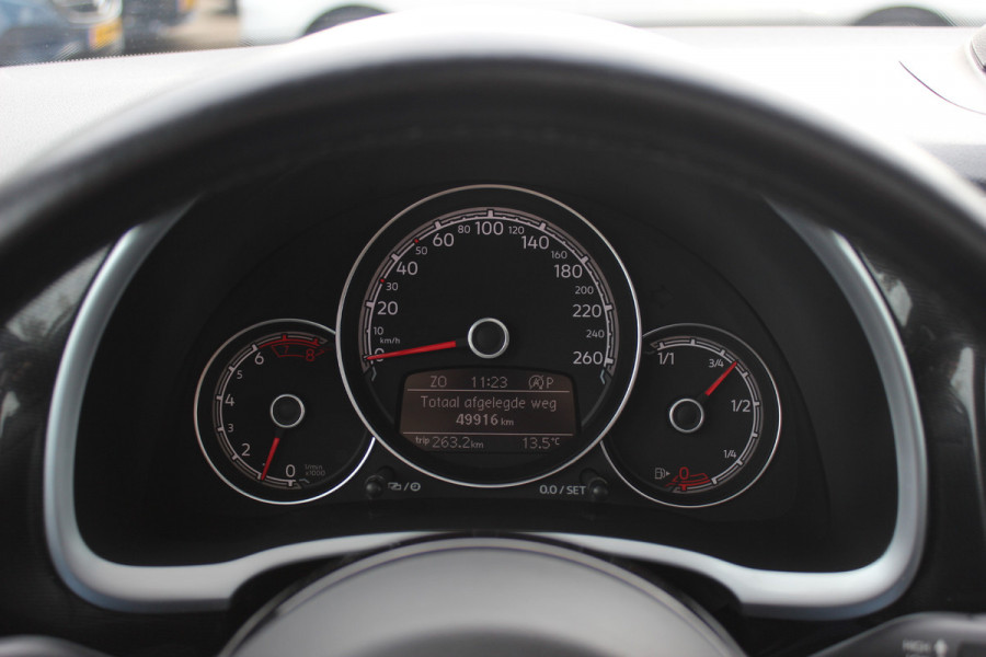 Volkswagen Beetle 2.0 TSI Dune / Schuifdak / Camera / Xenon / Navigatie / 20'' / Stoelverwarming / DAB / Stoelverwarming / Cruise Control