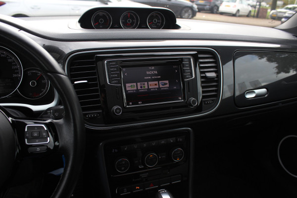 Volkswagen Beetle 2.0 TSI Dune / Schuifdak / Camera / Xenon / Navigatie / 20'' / Stoelverwarming / DAB / Stoelverwarming / Cruise Control
