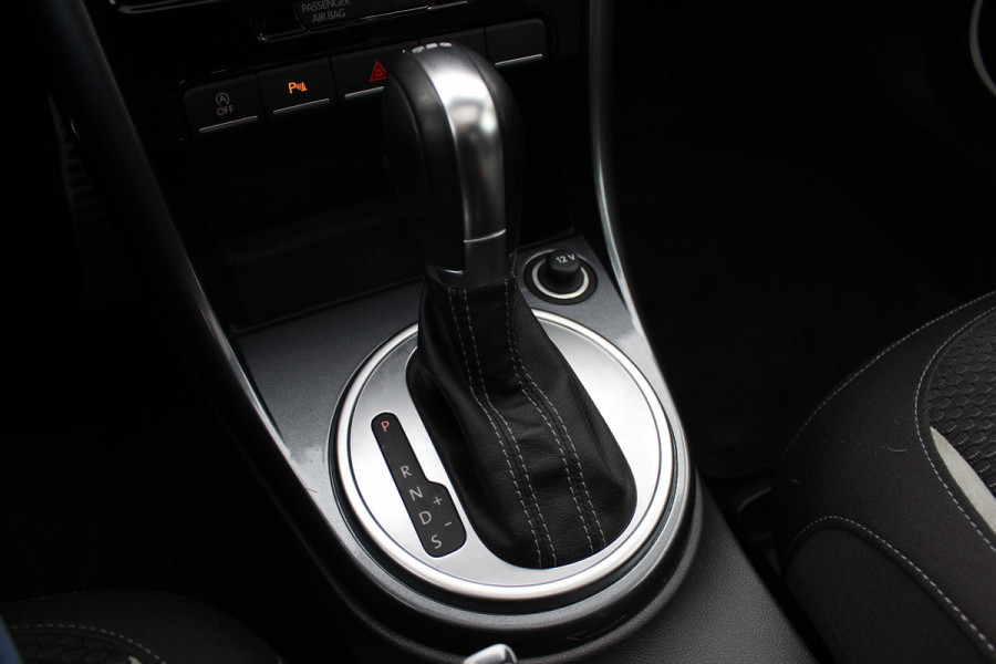 Volkswagen Beetle 2.0 TSI Dune / Schuifdak / Camera / Xenon / Navigatie / 20'' / Stoelverwarming / DAB / Stoelverwarming / Cruise Control